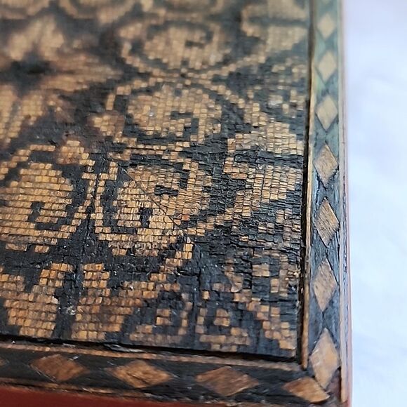 Vintage Micro Mosaic Tunbridge Ware Intricate Inlay Wooden Box - Picture 9 of 11